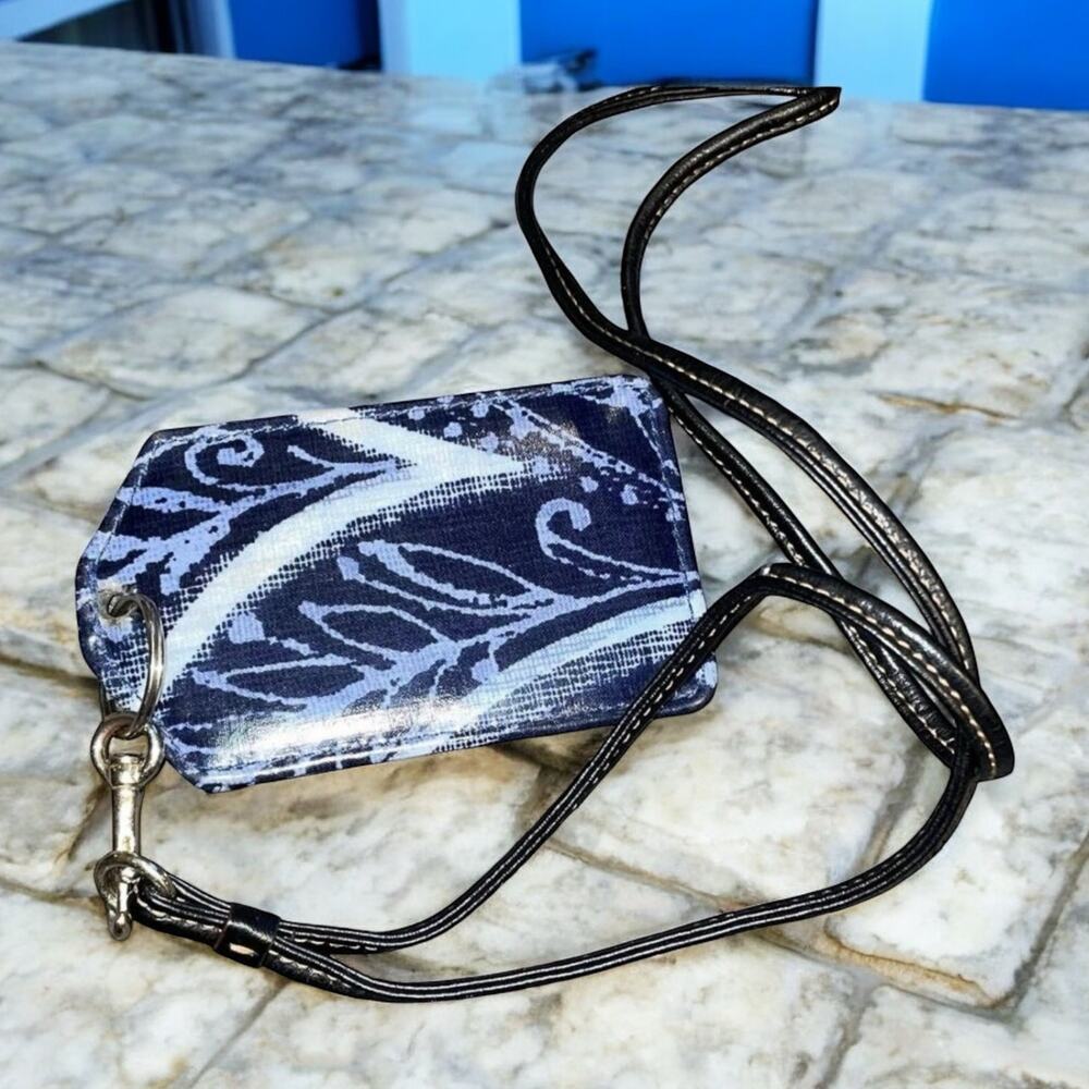 Vera Bradley Lanyard ID Case Card Wallet Indigo Plant Paisley Blue Quilted Fob